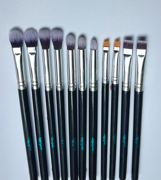 Happy Eyelids Eyelash Beauty Guru Ultimate Forever Set - 18 Premium Synthetic Nylon Brushes for Eyes, Face, Brows, Lips, and Complexion - High-Quality Double-Ended Tools for Precision Makeup Application