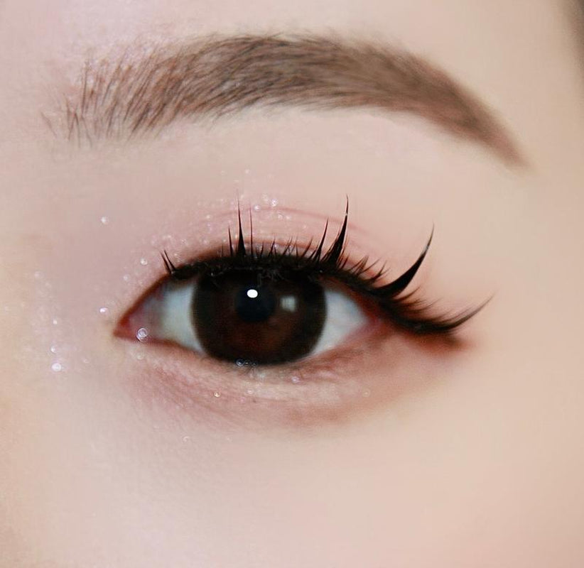 5 Pairs of Reusable Glossy Synthetic False Lashes - Lightweight Anime-Inspired Eyelashes for Everyday Glam and Cosplay Makeup